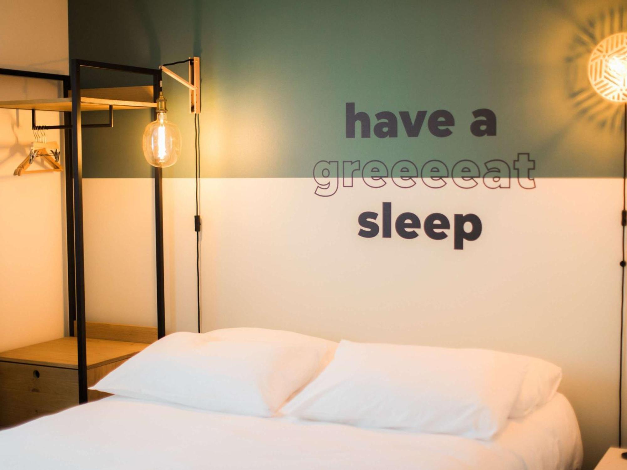 Greet Hotel Brest Aeroport Guipavas Экстерьер фото